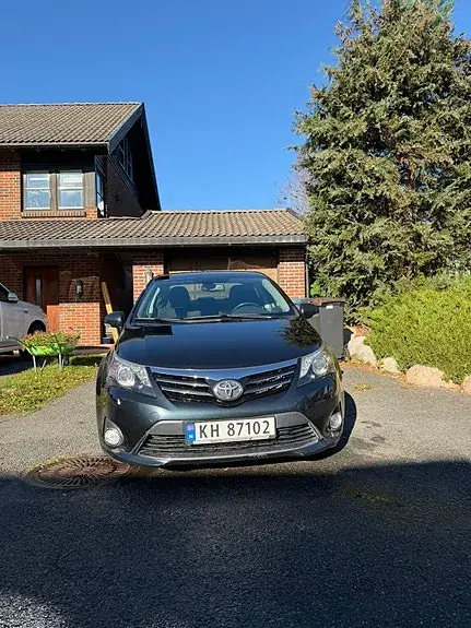 Toyota Avensis 2012 photo 3