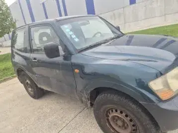 Mitsubishi Pajero 2002 photo 3
