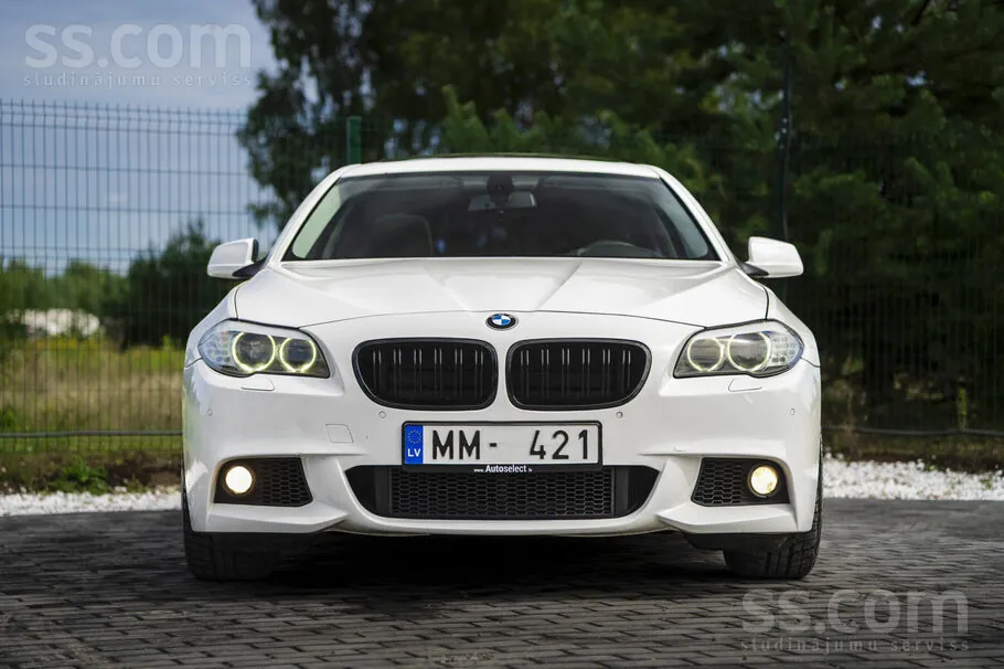 BMW 525 2010 photo 2