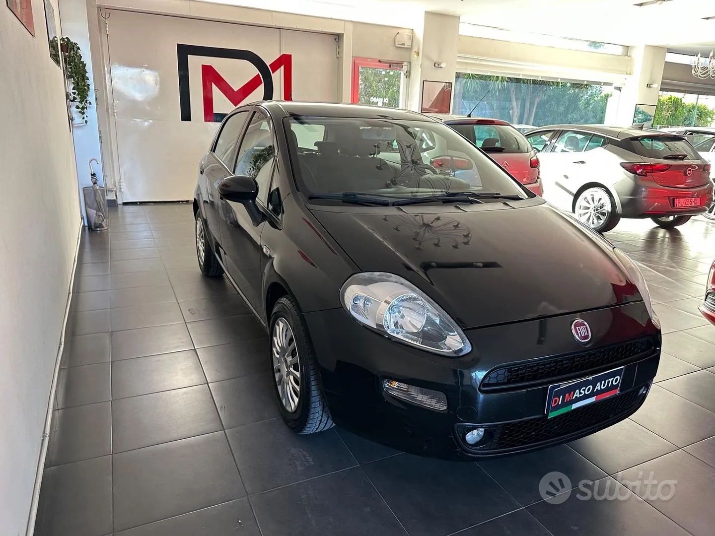 Fiat Punto 2015 photo 2