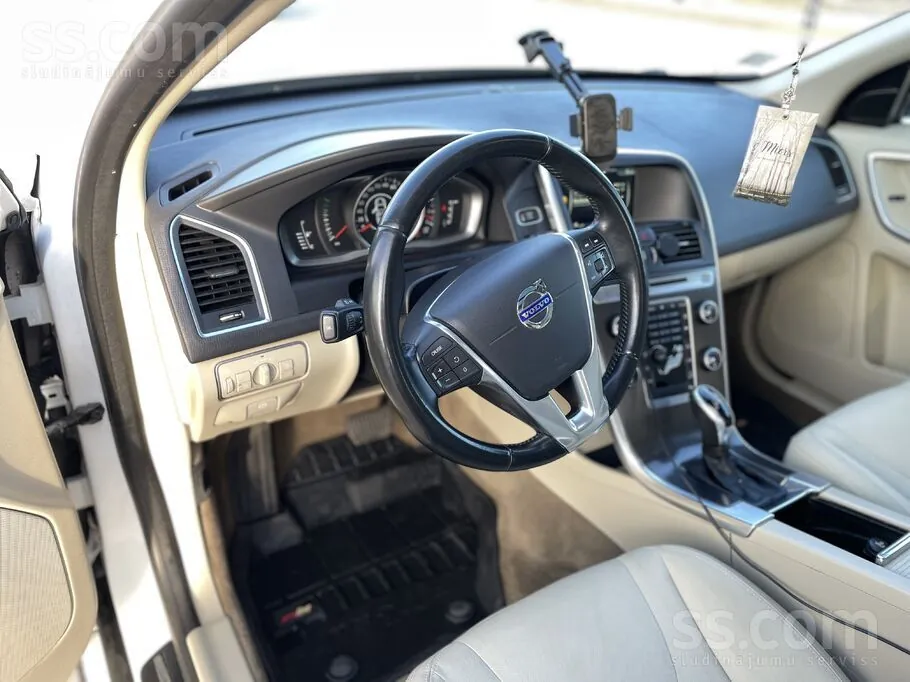 Volvo Xc 60 2014 photo 2