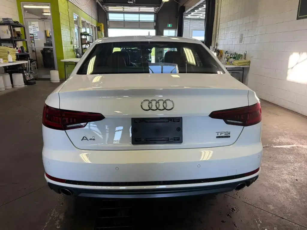 Audi A4 2018 photo 5