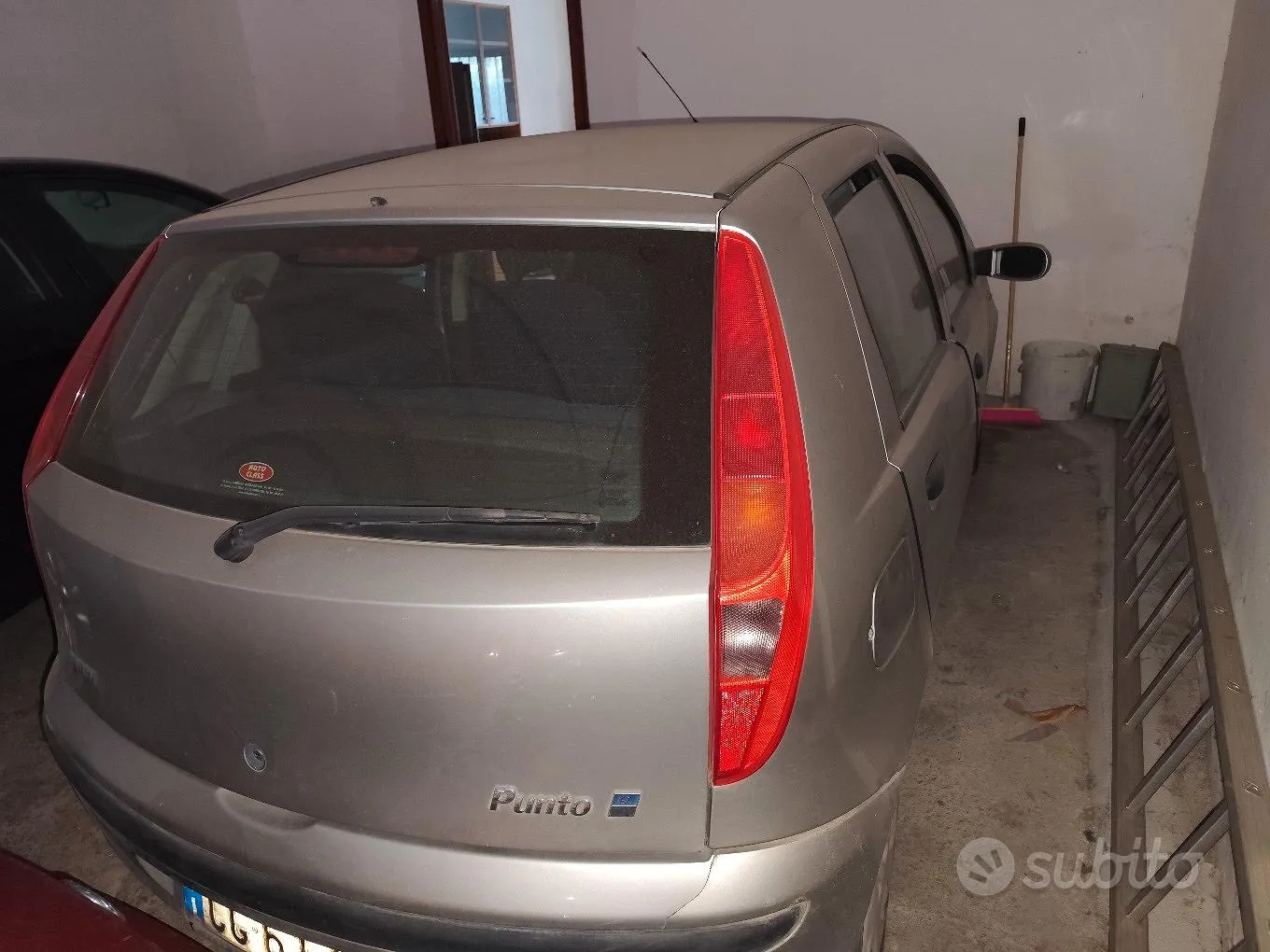 Fiat Punto 2001 photo 2