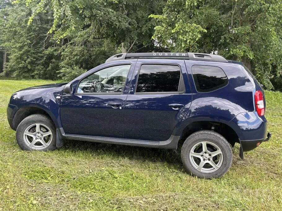 Dacia Duster 2014 photo 2