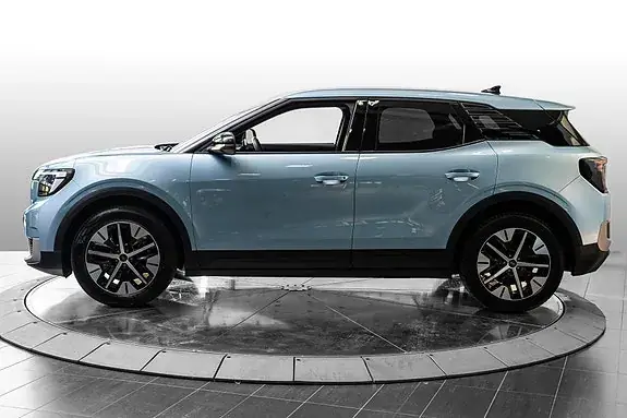 Ford Explorer 2025 photo 4
