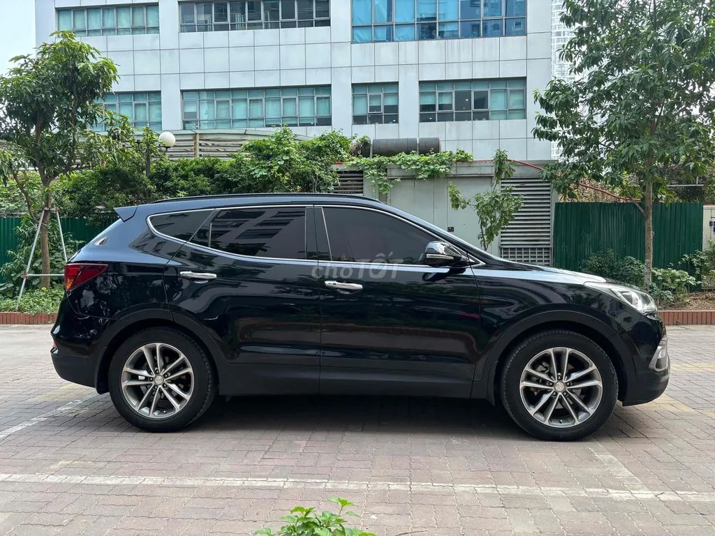 Hyundai Santa Fe 2017 photo 3