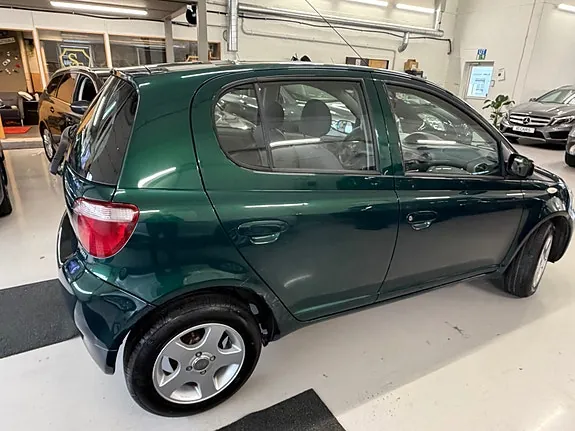 Toyota Yaris 2002 photo 4
