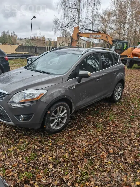 Ford Kuga 2012 photo 2