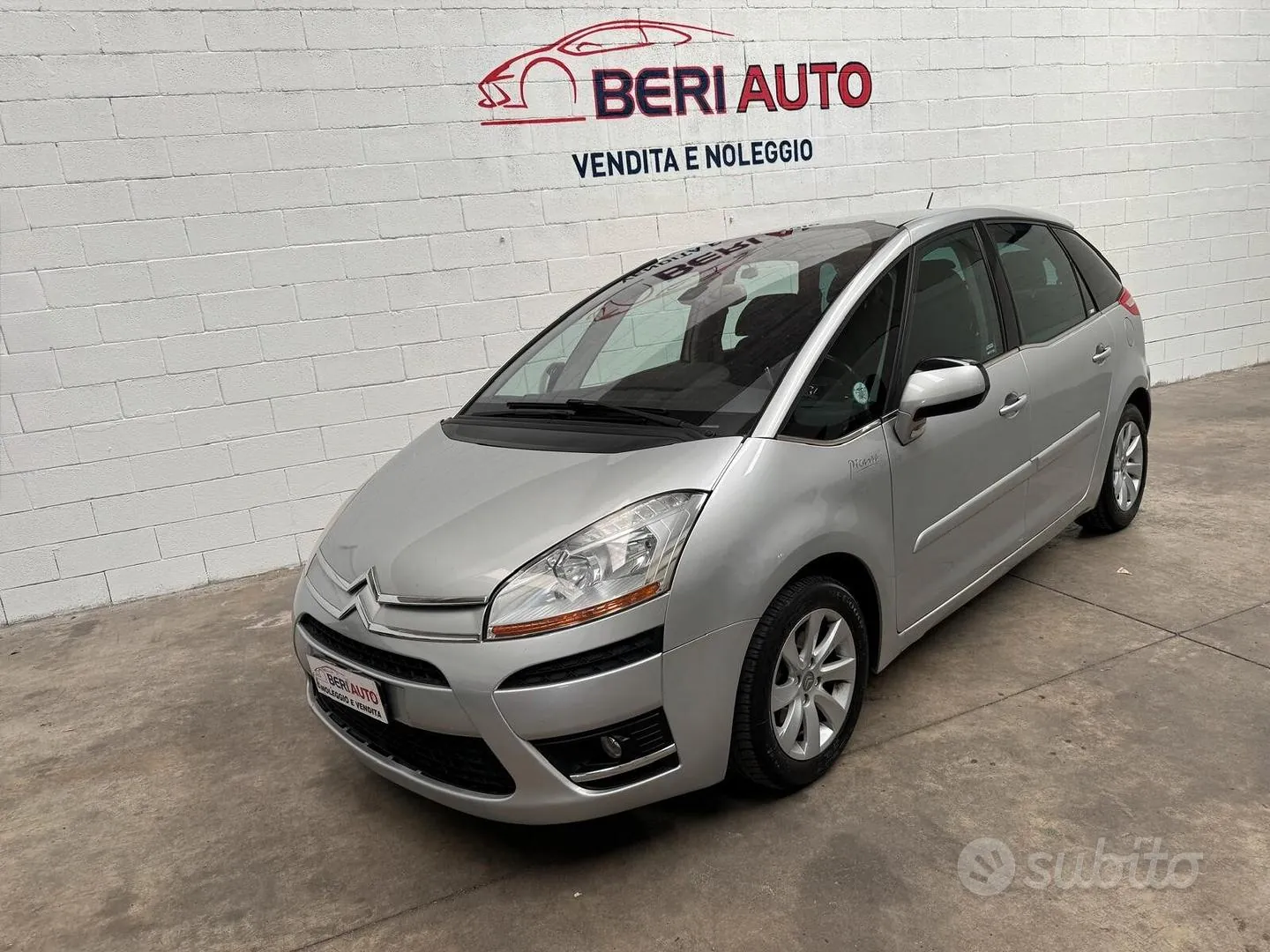 Citroen C4 Picasso 2008 photo 2
