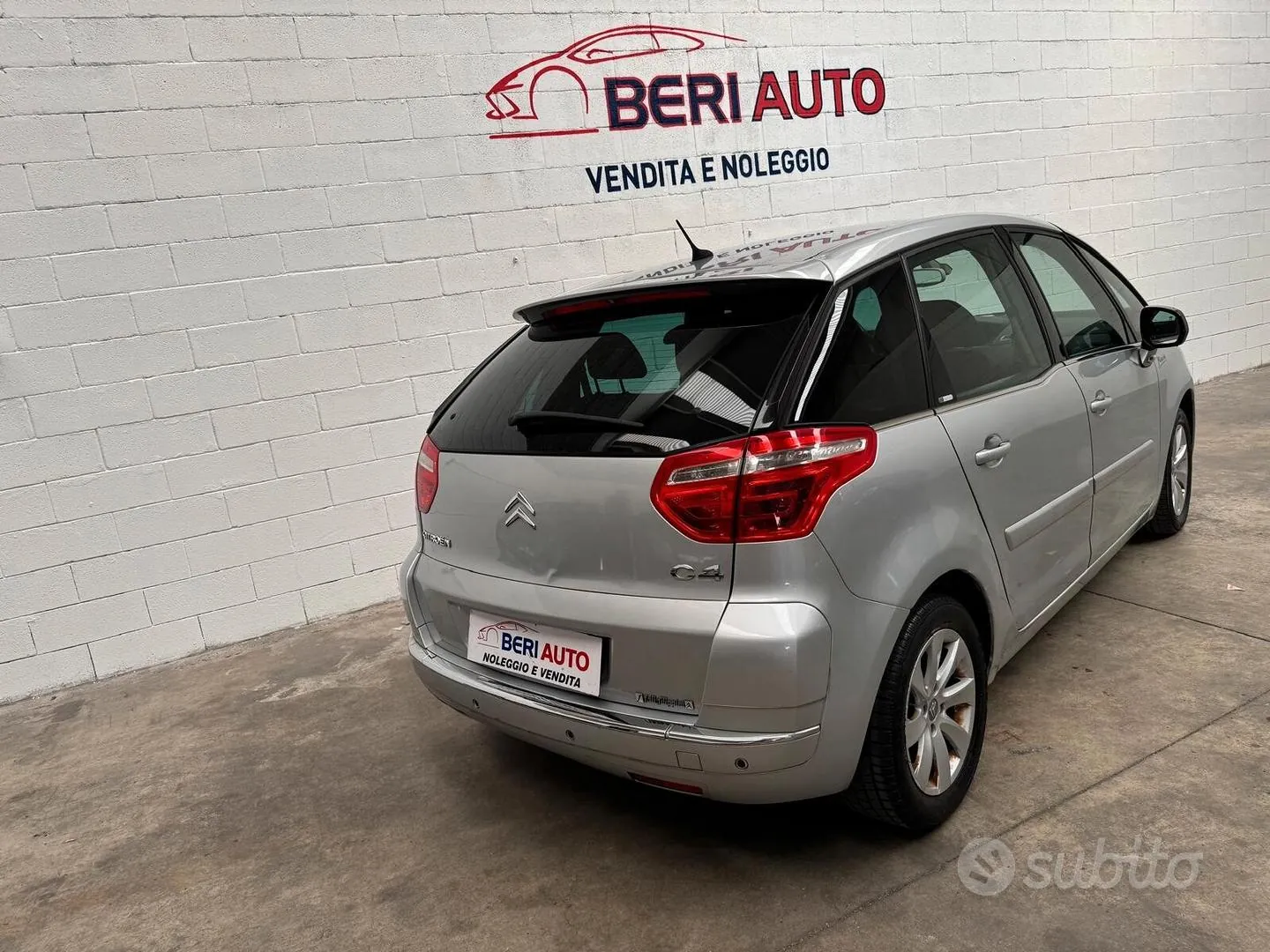 Citroen C4 Picasso 2008 photo 3
