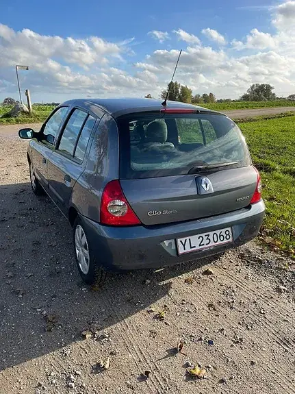 Renault Clio Ii 2006 photo 3