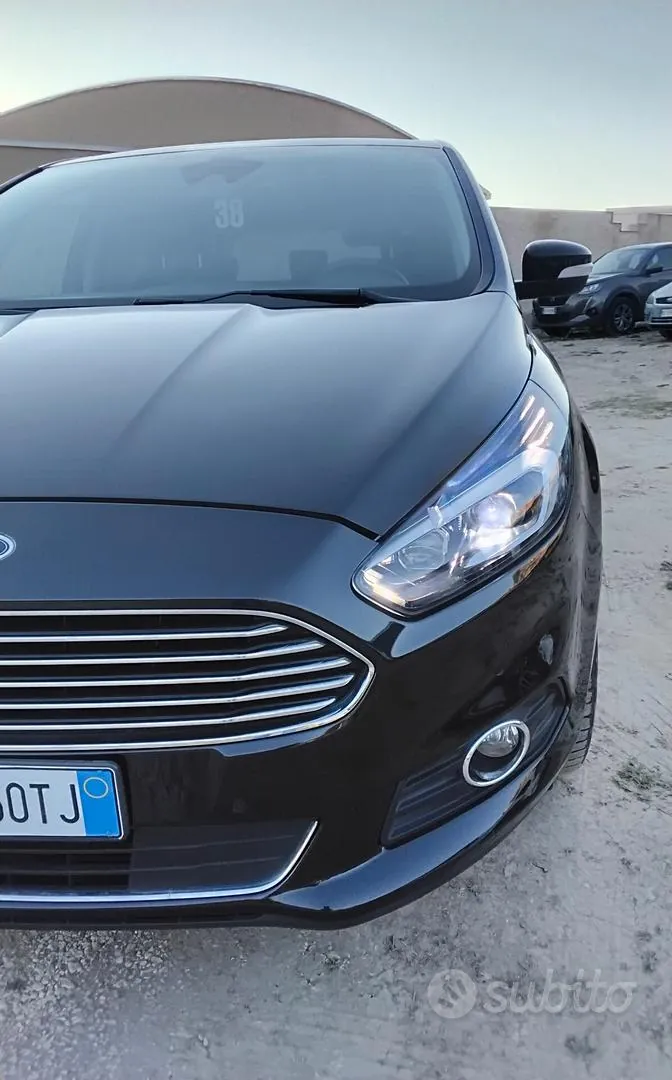 Ford S-Max 2015 photo 2