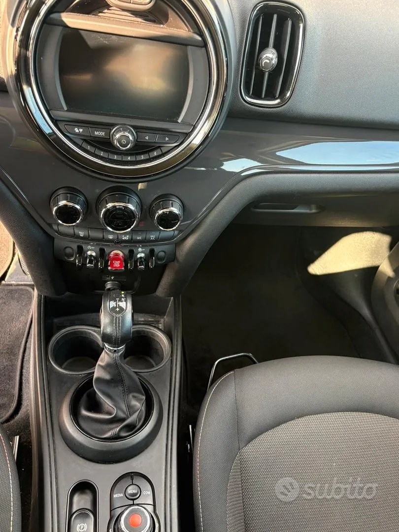 Mini Countryman 2018 photo 5