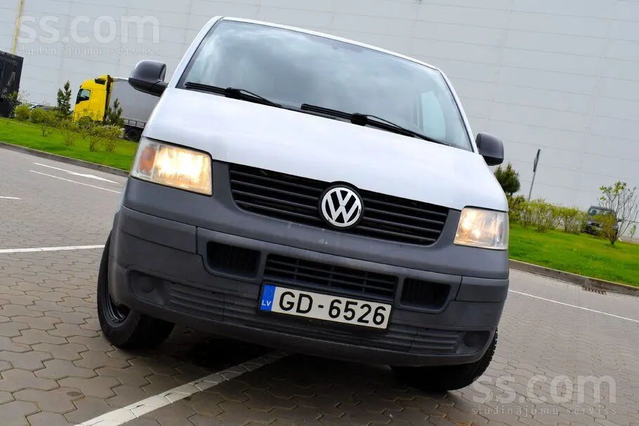 Volkswagen Transporter 2009 photo 2
