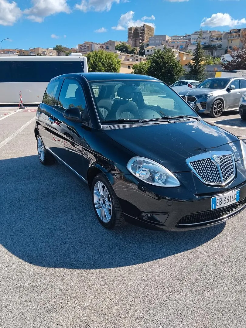 Lancia Ypsilon 2012 photo 3