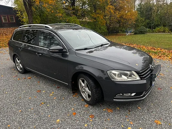 Volkswagen Passat 2011 photo 3