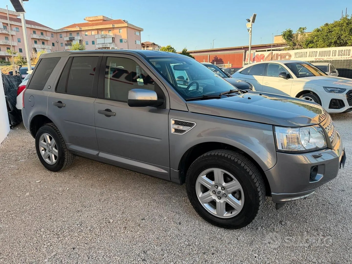 Land Rover Freelander 2 2012 photo 4