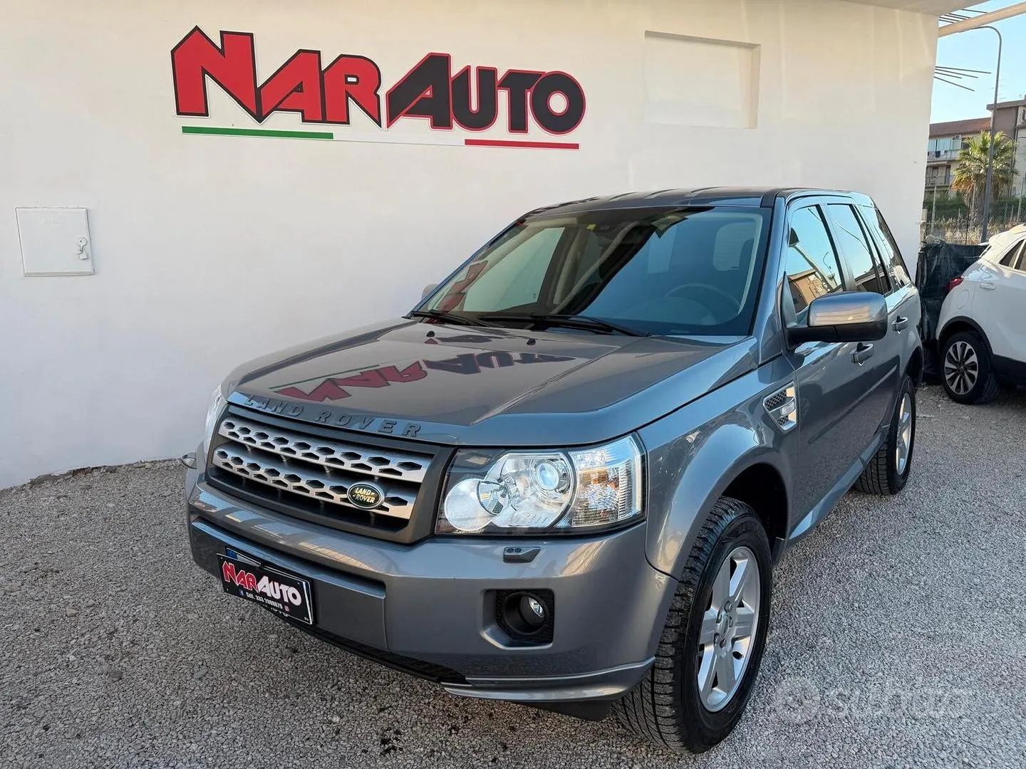 Land Rover Freelander 2 2012 photo 2