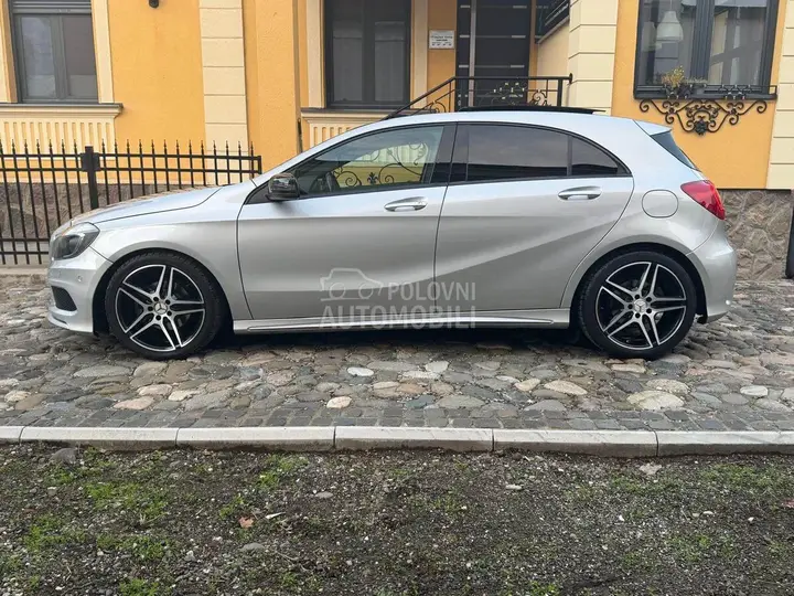 Mercedes-Benz A 180 2012 photo 4