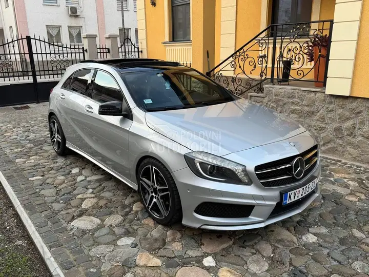 Mercedes-Benz A 180 2012 photo 2