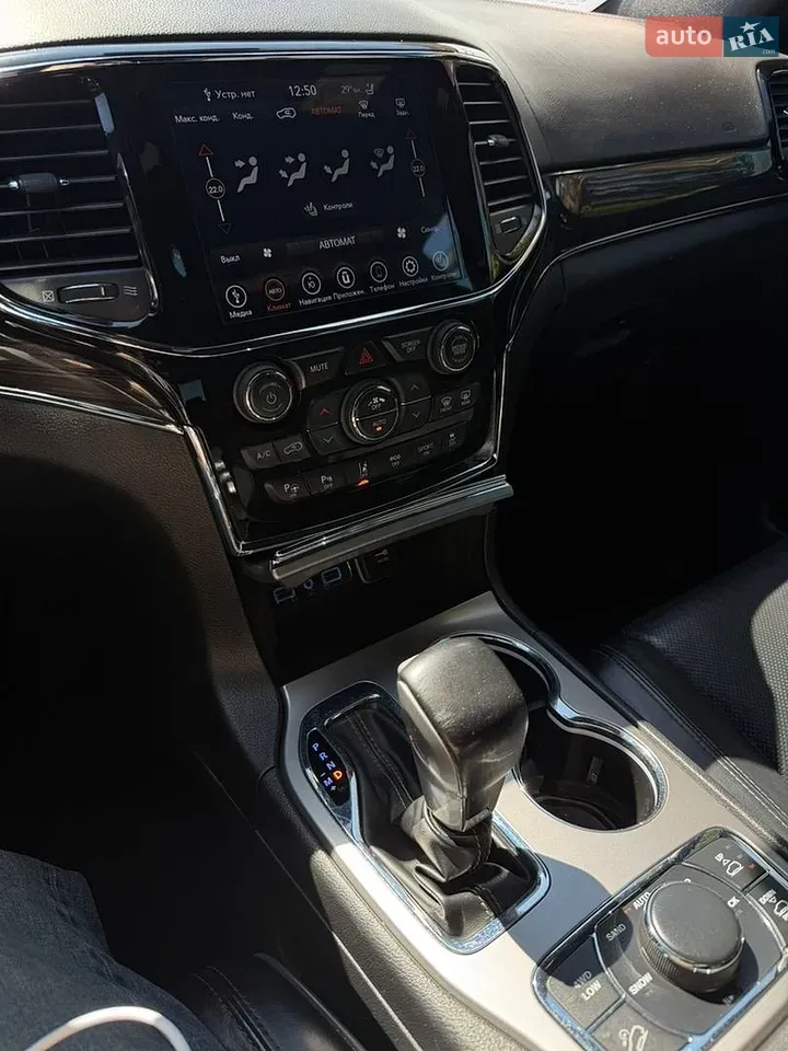 Jeep Grand Cherokee 2021 photo 2