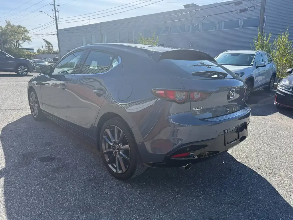 Mazda 3 2021 photo 3