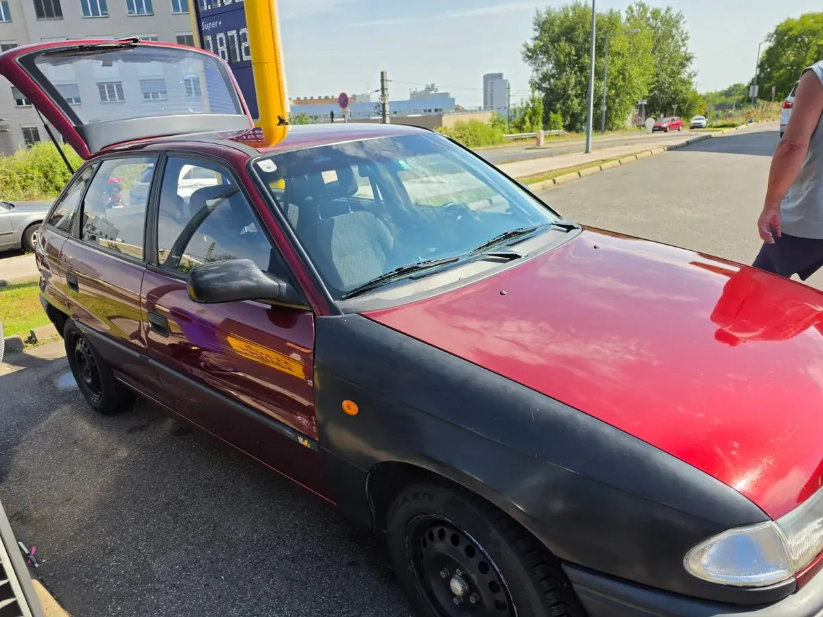 Opel Astra 1998 photo 2