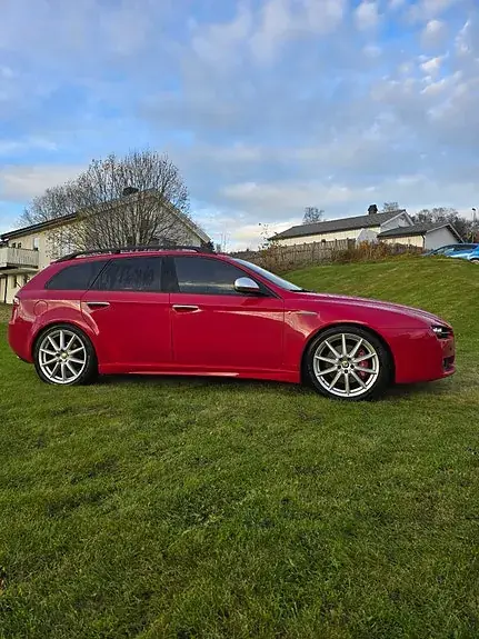 Alfa Romeo 159 2007 photo 3