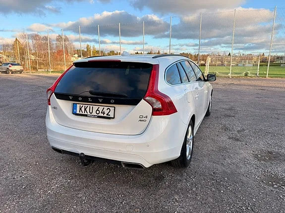 Volvo V60 2014 photo 4