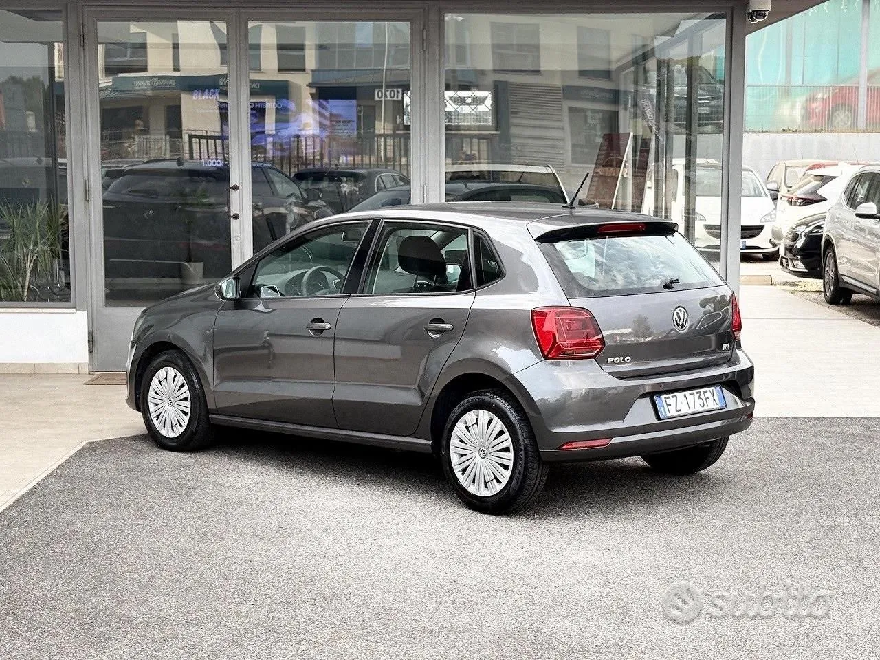 Volkswagen Polo 2015 photo 4