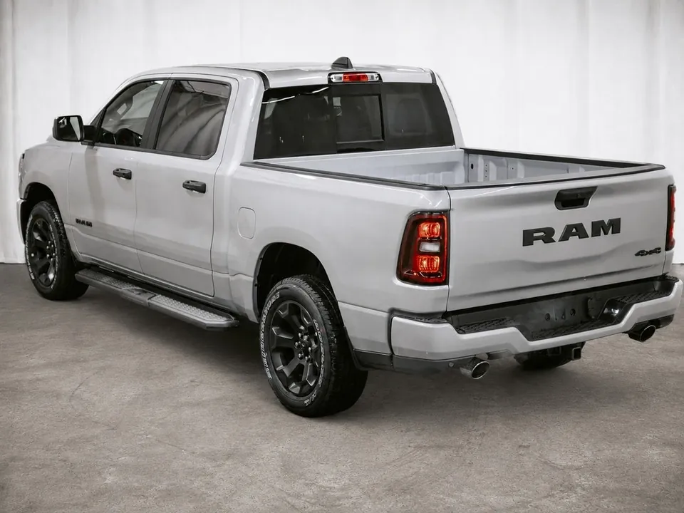 Ram 1500 Express 2026 photo 4