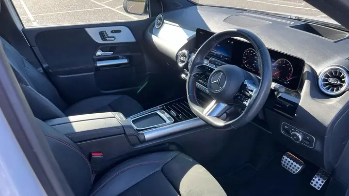 Mercedes-Benz B-Class 2023 photo 3