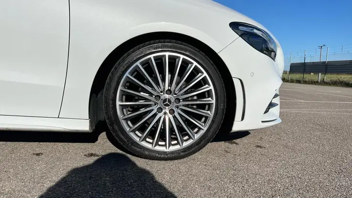 Mercedes-Benz B-Class 2023 photo 5