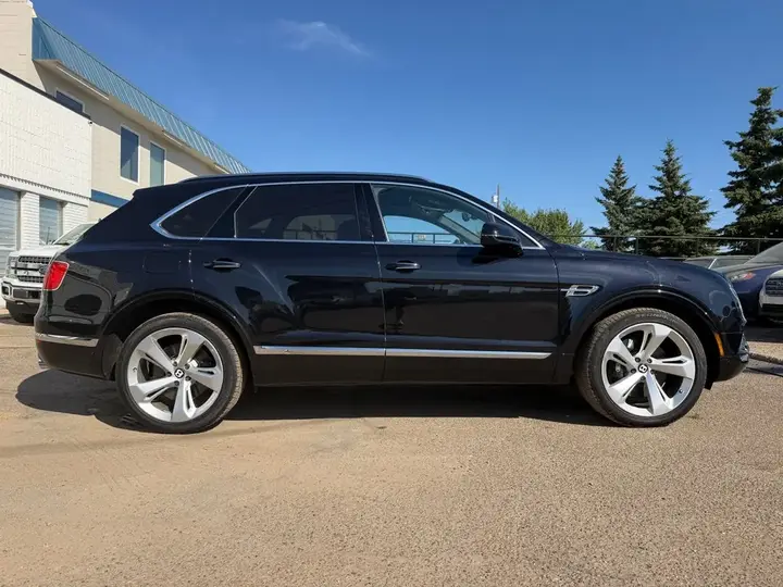 Bentley Bentayga 2018 photo 4