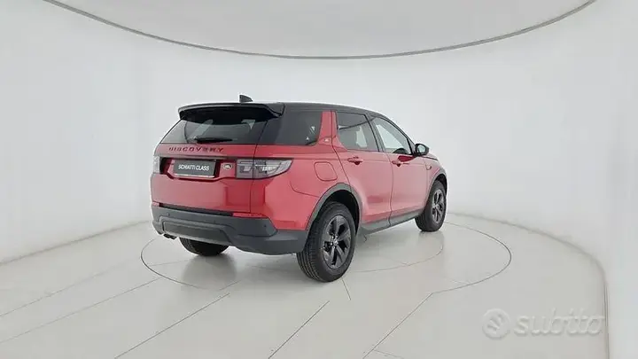 Land Rover Discovery Sport 2024 photo 2