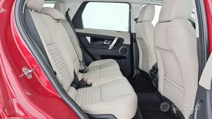 Land Rover Discovery Sport 2024 photo 5