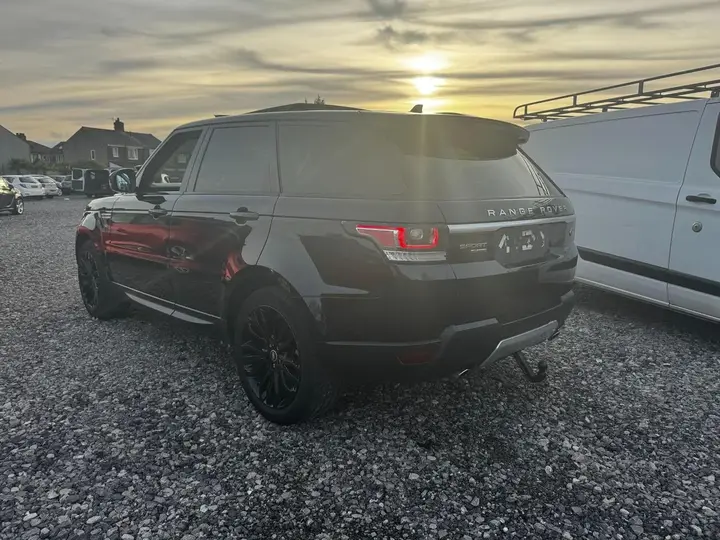 Land Rover Range Rover Sport 2014 photo 4