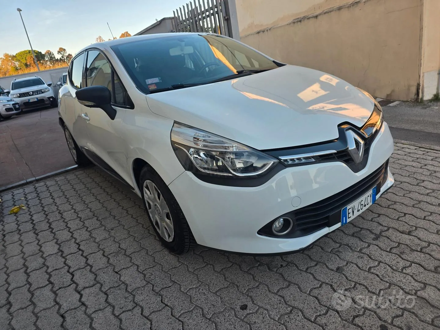 Renault Clio 2015 photo 3