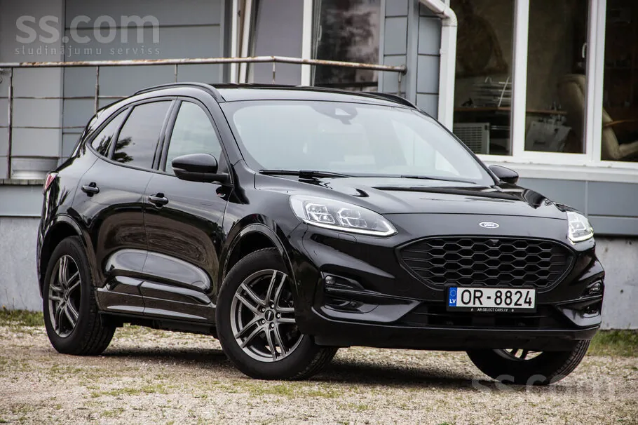 Ford Kuga 2023 photo 2