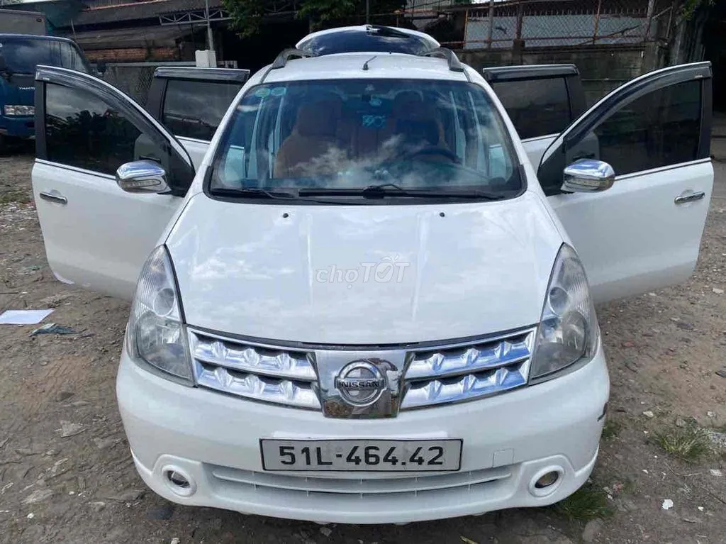 Nissan Livina