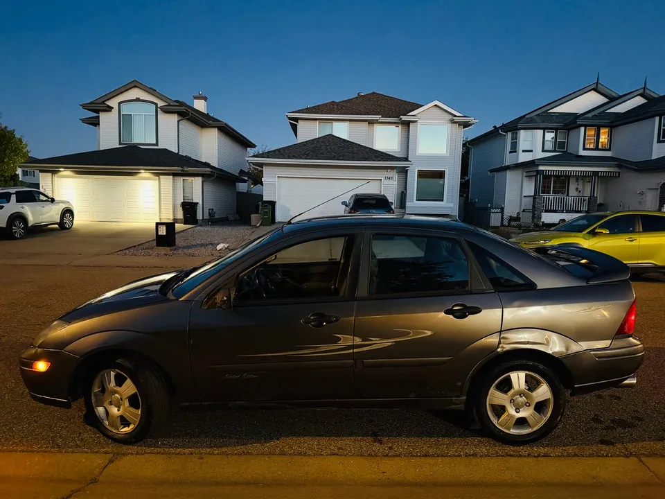 Ford Focus 2004 photo 2