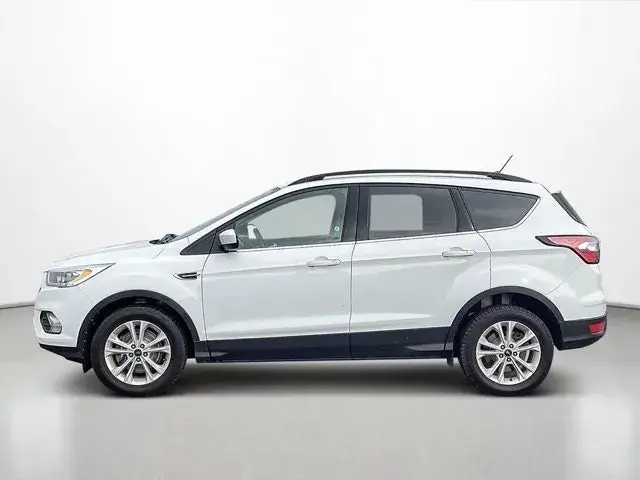 Ford Escape 2018 photo 2