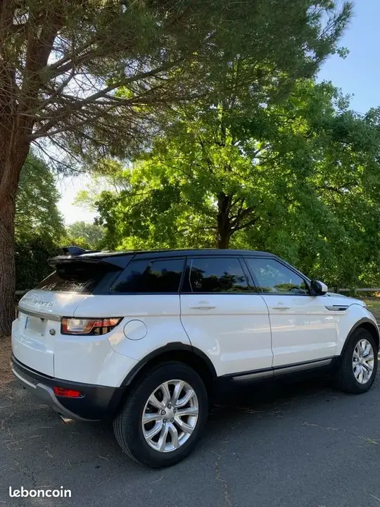 Land Rover Range Rover Evoque 2017 photo 2
