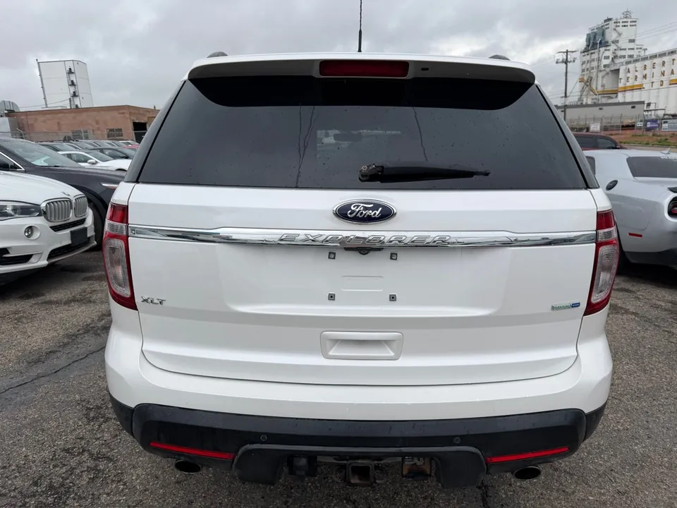 Ford Explorer 2014 photo 3