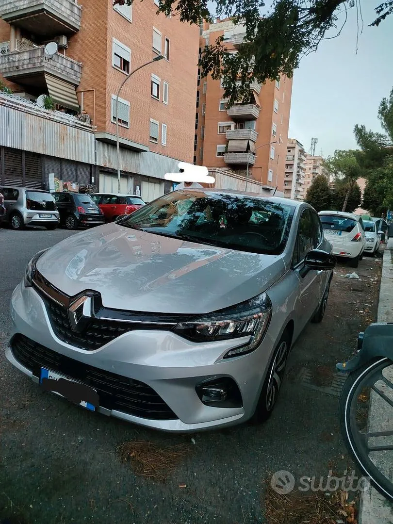 Renault Clio 2023 photo 3