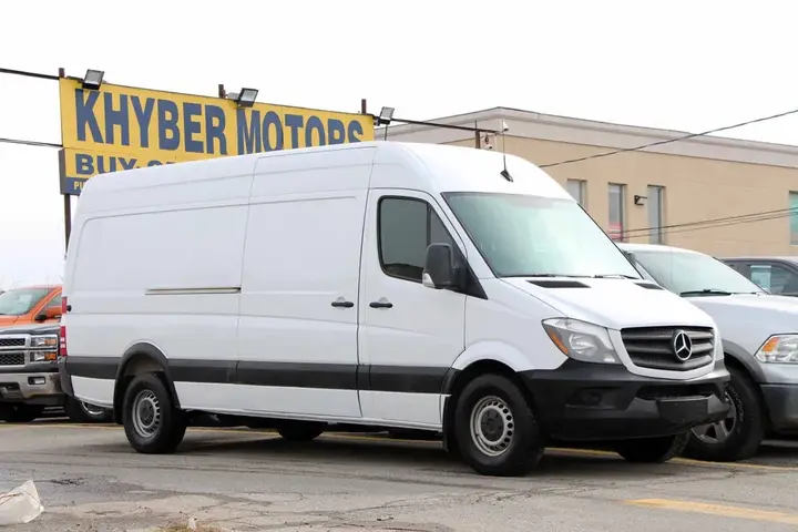 Mercedes-Benz Sprinter