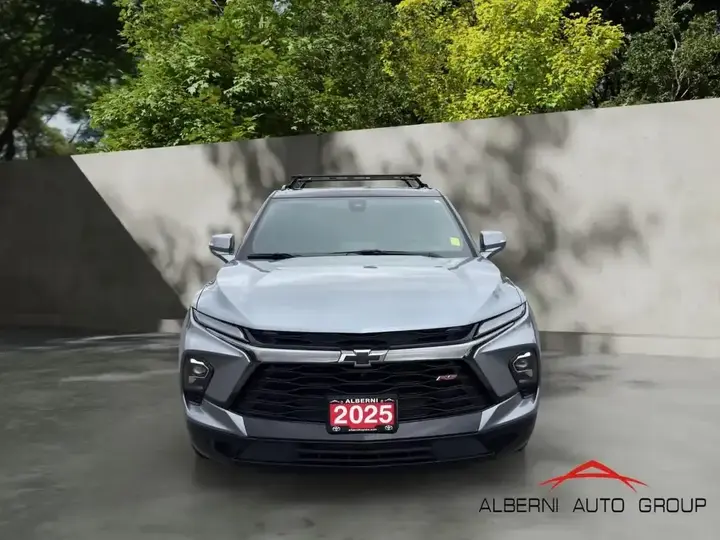 Chevrolet Blazer 2025 photo 2