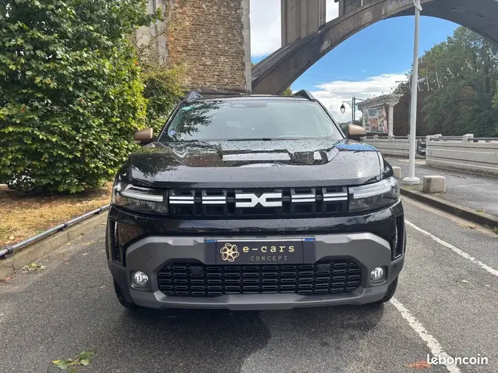 Dacia Duster 2024 photo 2
