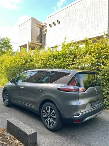 Renault Espace 2015 photo 2