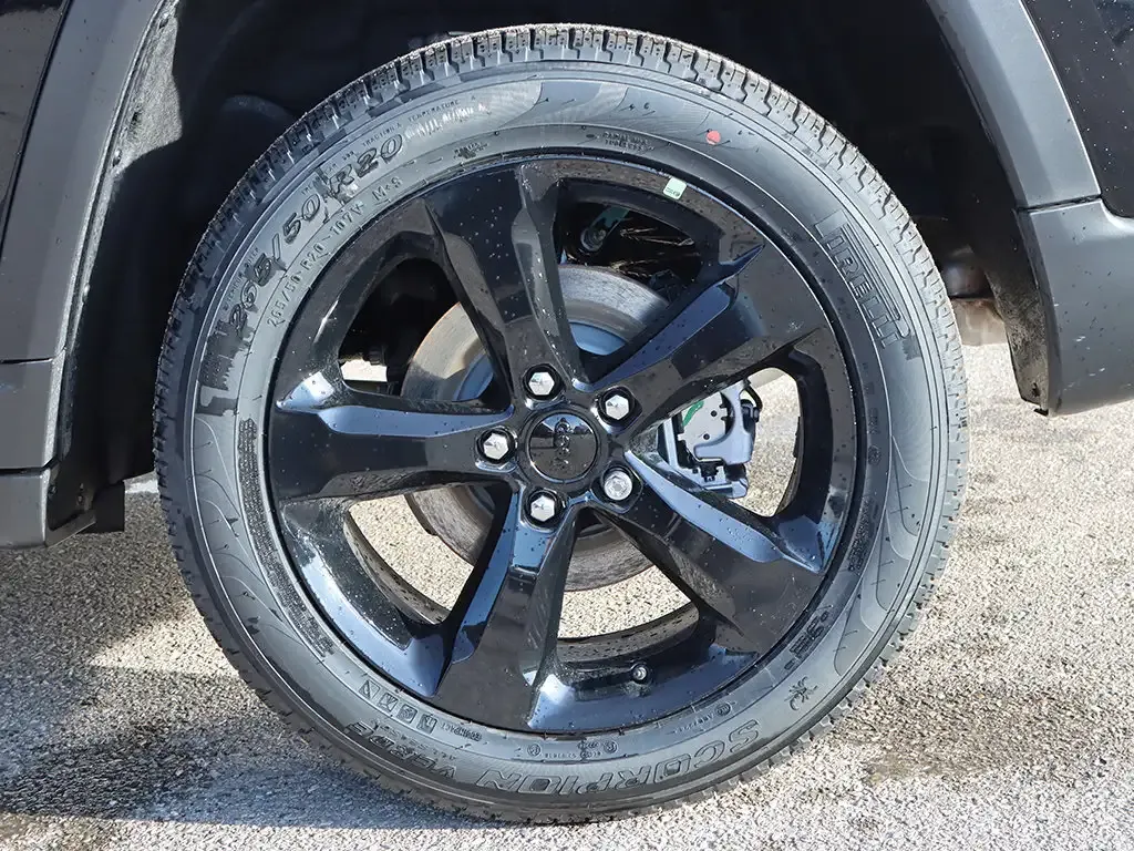 Jeep Grand Cherokee 2026 photo 4